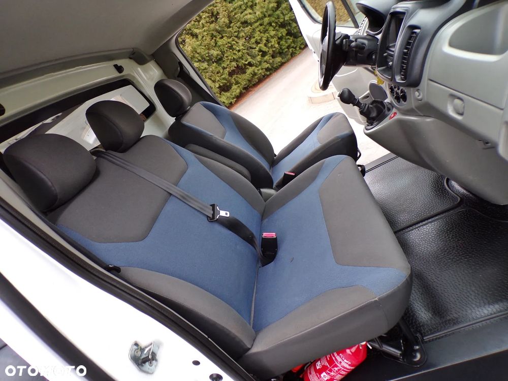 Renault TRAFIC - 22
