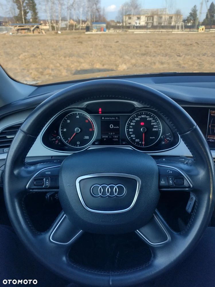 Audi A4 Avant 2.0 TDI DPF clean diesel multitronic Ambiente - 25