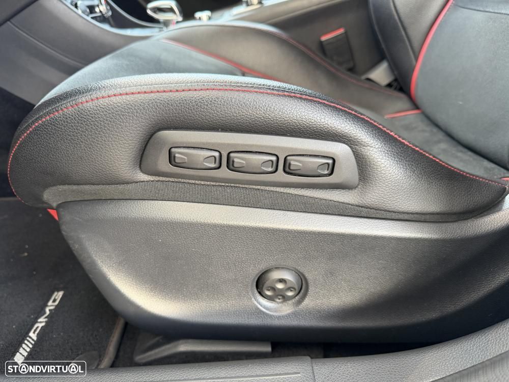 Mercedes-Benz A 45 AMG 4-Matic - 21