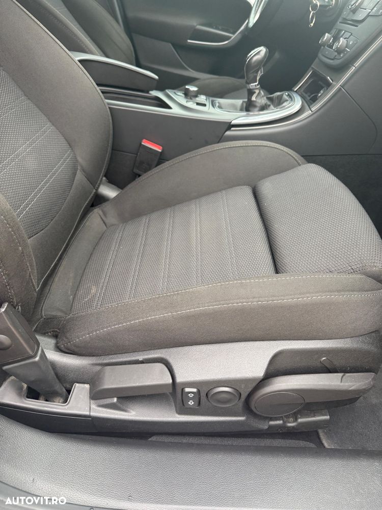 Opel Insignia 2.0 CDTI Active - 18