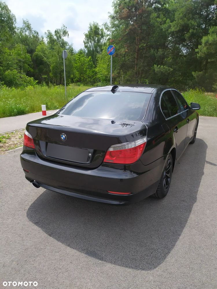 BMW Seria 5 520i - 8