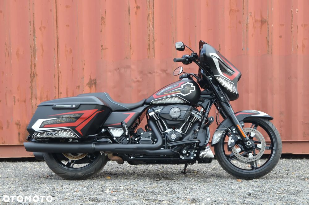 Harley-Davidson Touring Street Glide - 4