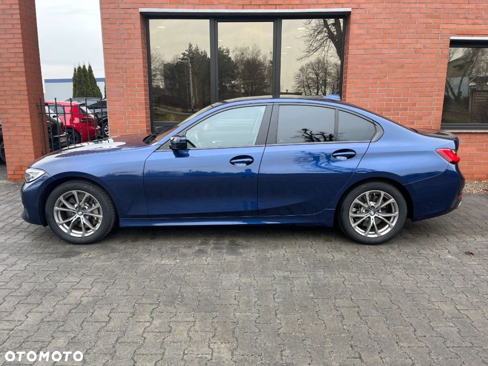 BMW Seria 3 330i - 26