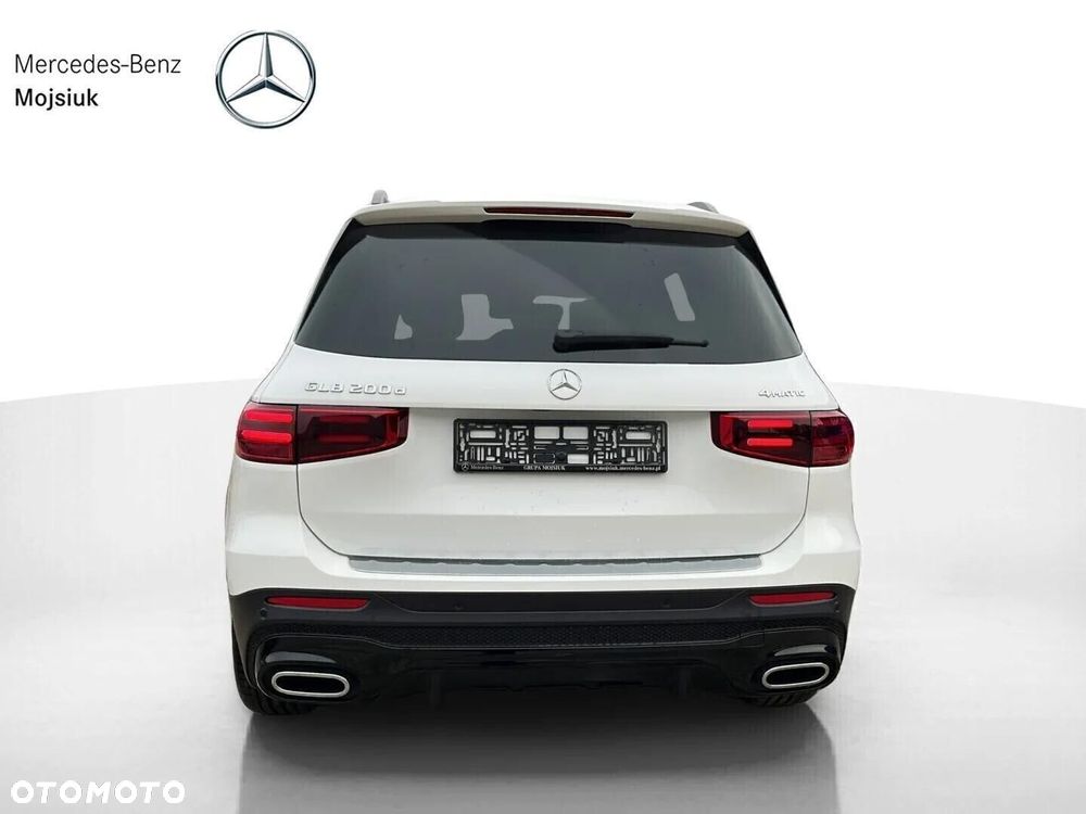 Mercedes-Benz GLB - 6