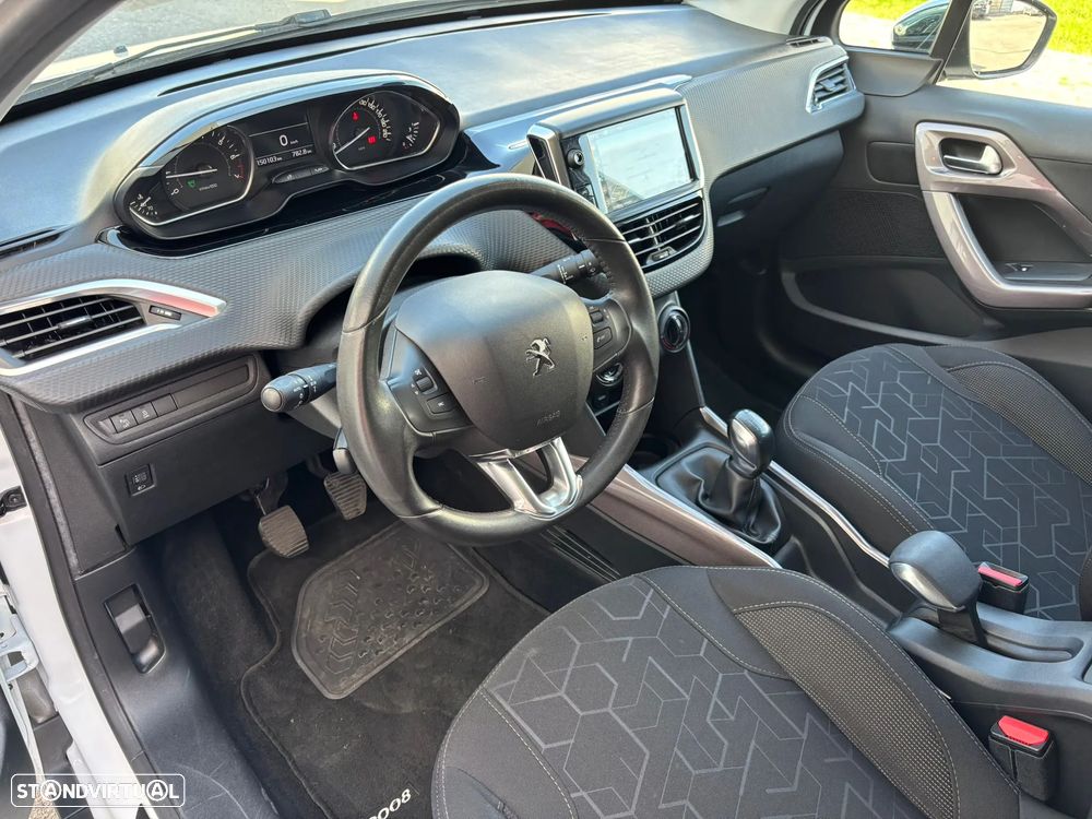 Peugeot 2008 1.2 PureTech Allure - 18