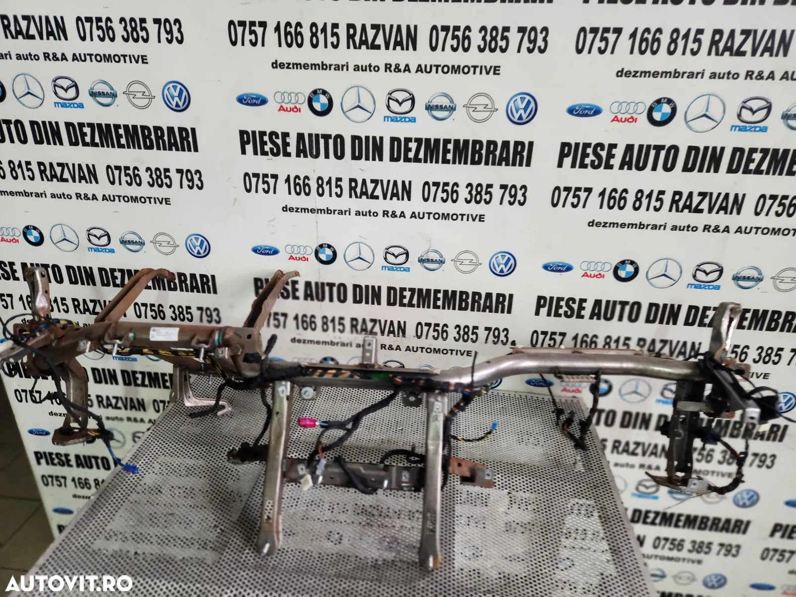 Armatura Traversa Bord Bmw X3 X4 G01 G02 Volan Stanga Dezmembrez Bmw X3 G01 - Dezmembrari Arad - 2