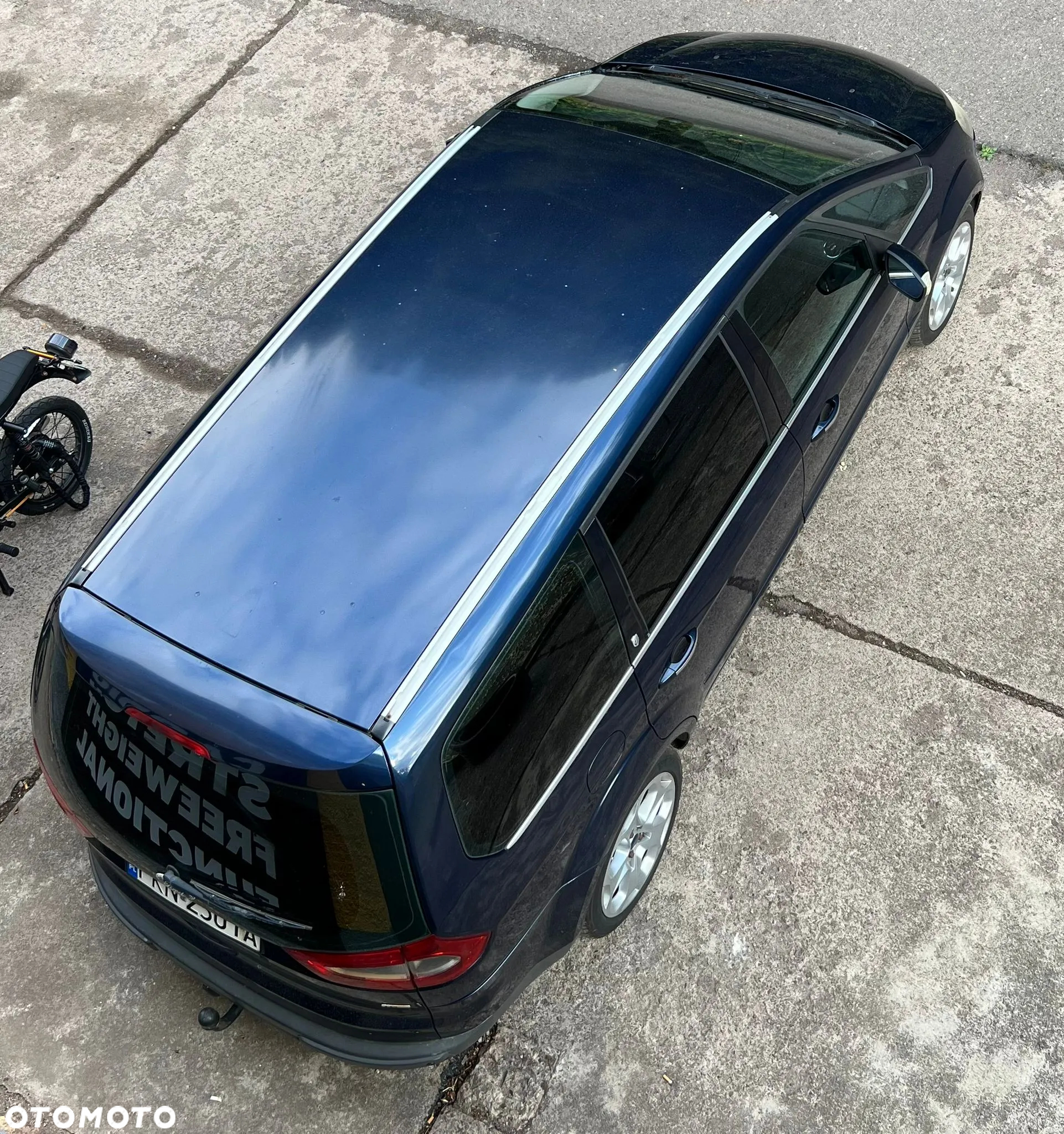 Ford Galaxy 2.0 TDCi Ghia - 24