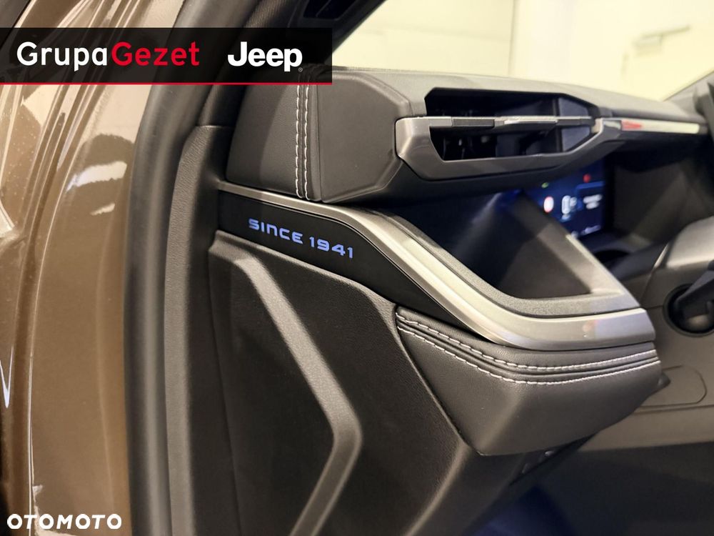 Jeep Compass - 12