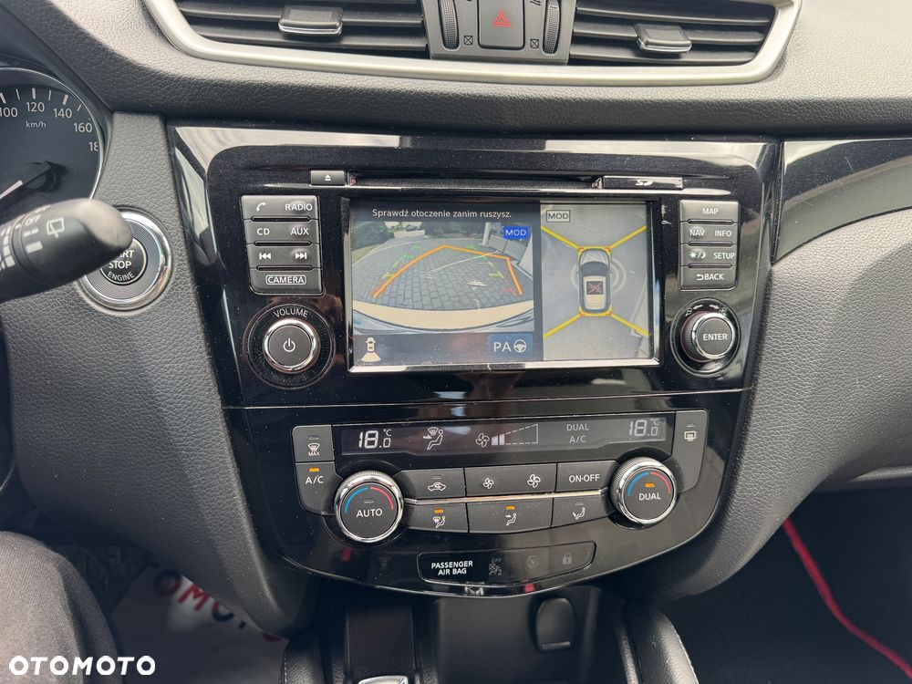 Nissan Qashqai 1.6 DCi Xtronic TEKNA - 12