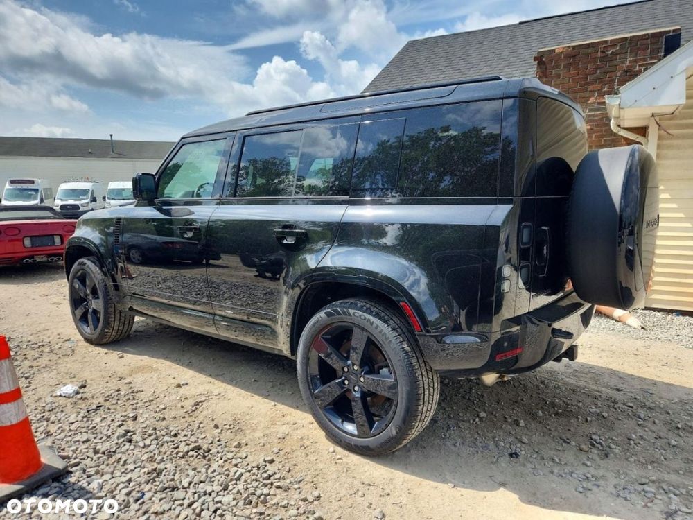 Land Rover Defender - 6