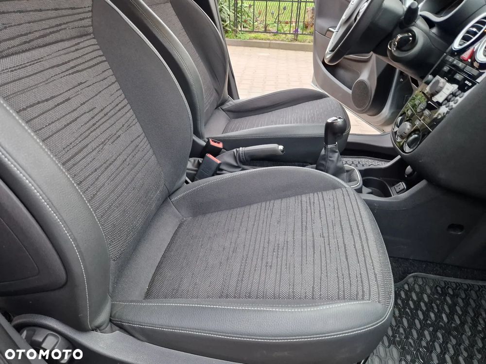 Opel Corsa 1.2 16V Enjoy - 26