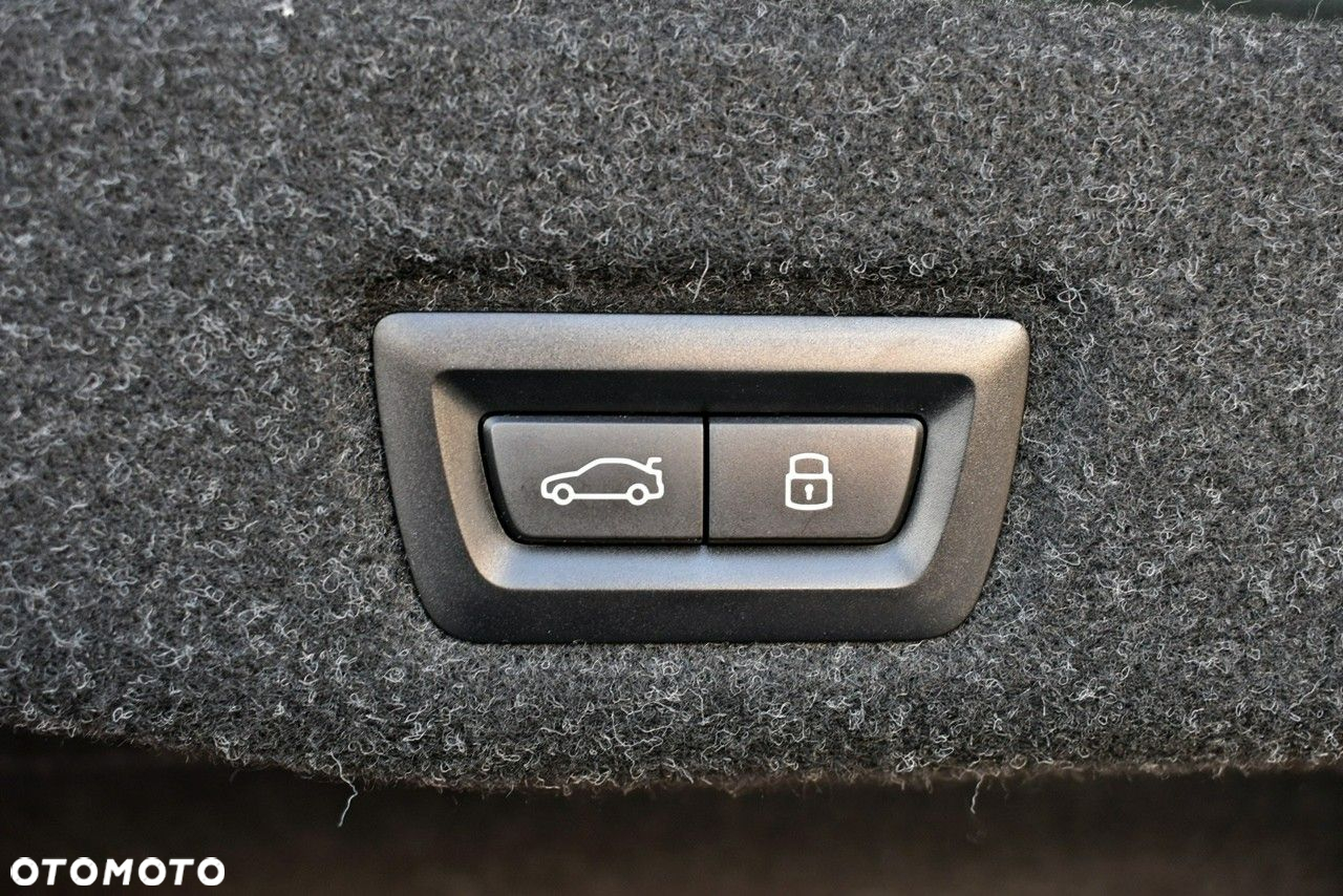 BMW Seria 5 - 36