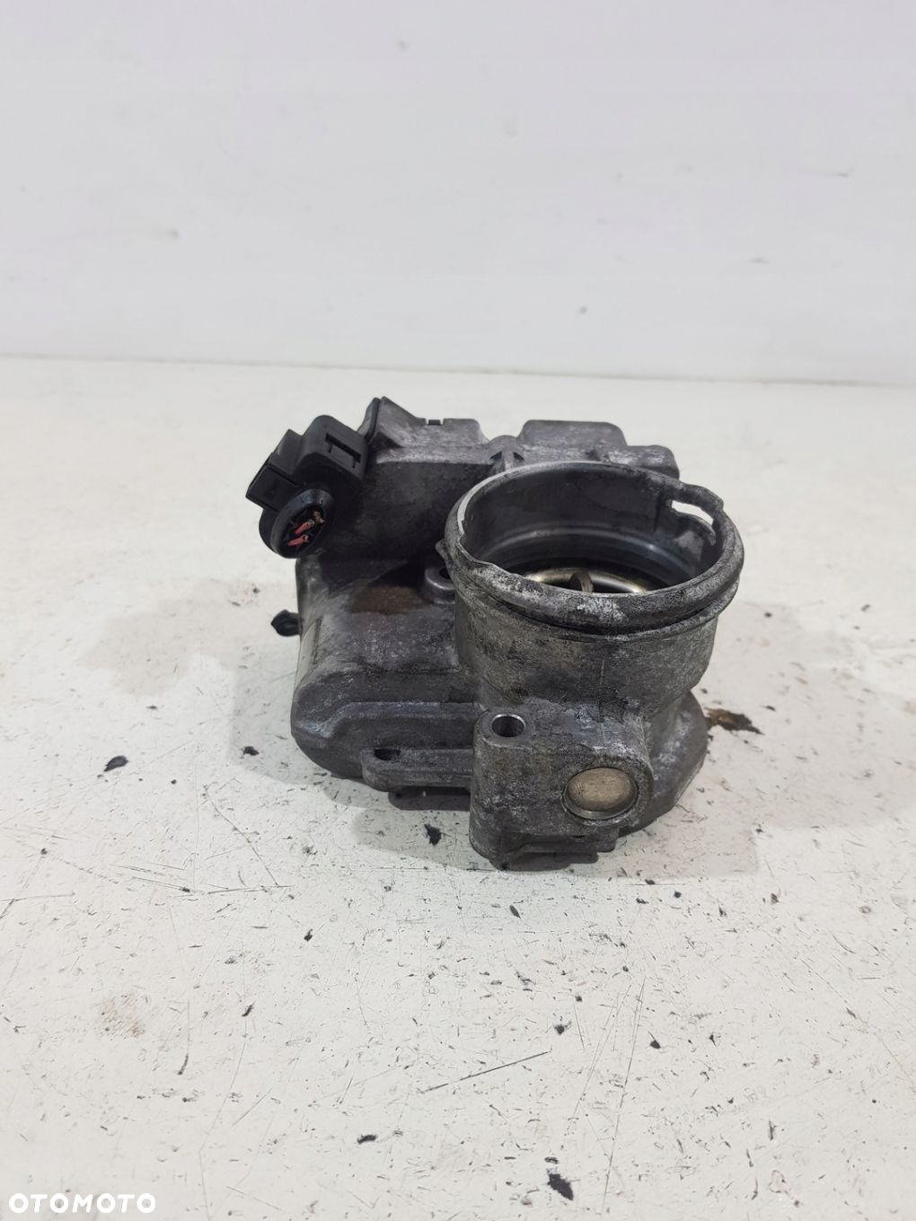 PRZEPUSTNICA 045128063G VW AUDI SKODA 1.4 TDI - 4