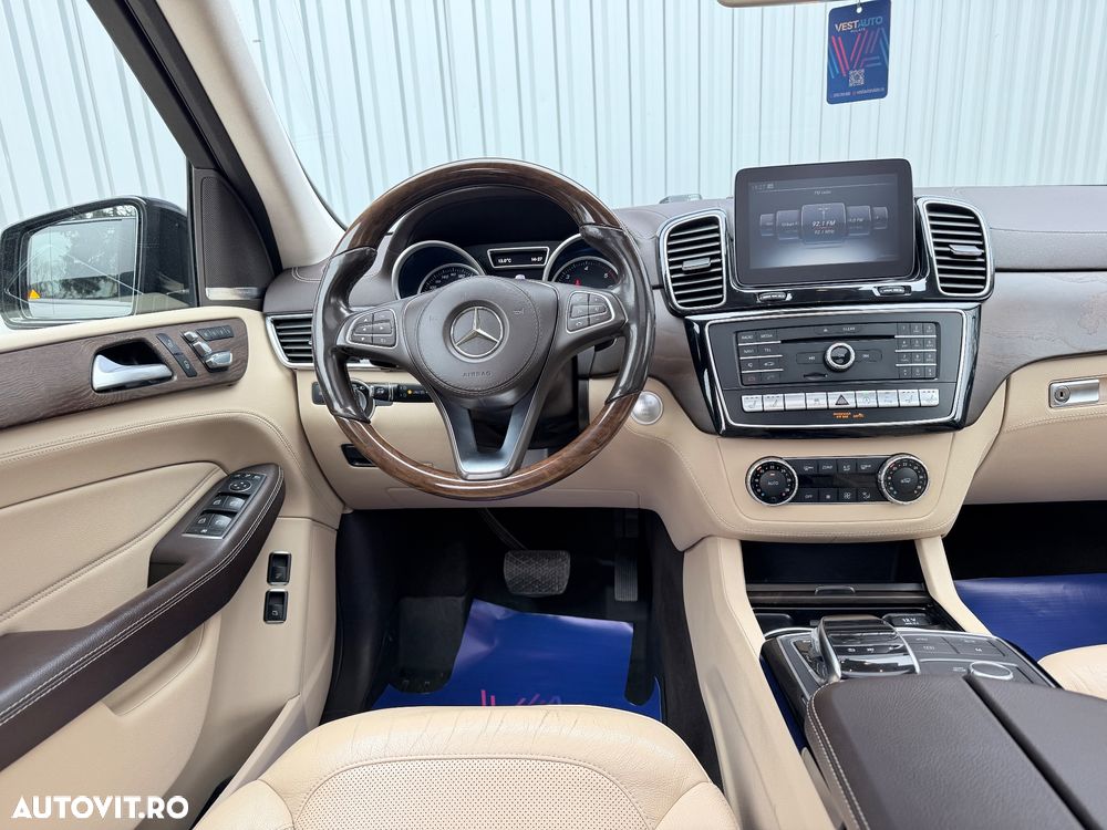 Mercedes-Benz GLS - 7