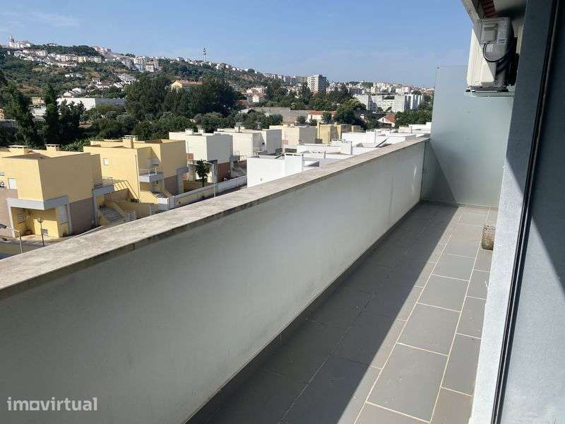 Apartamento T1 mobilado e equipado - Grande imagem: 2/12