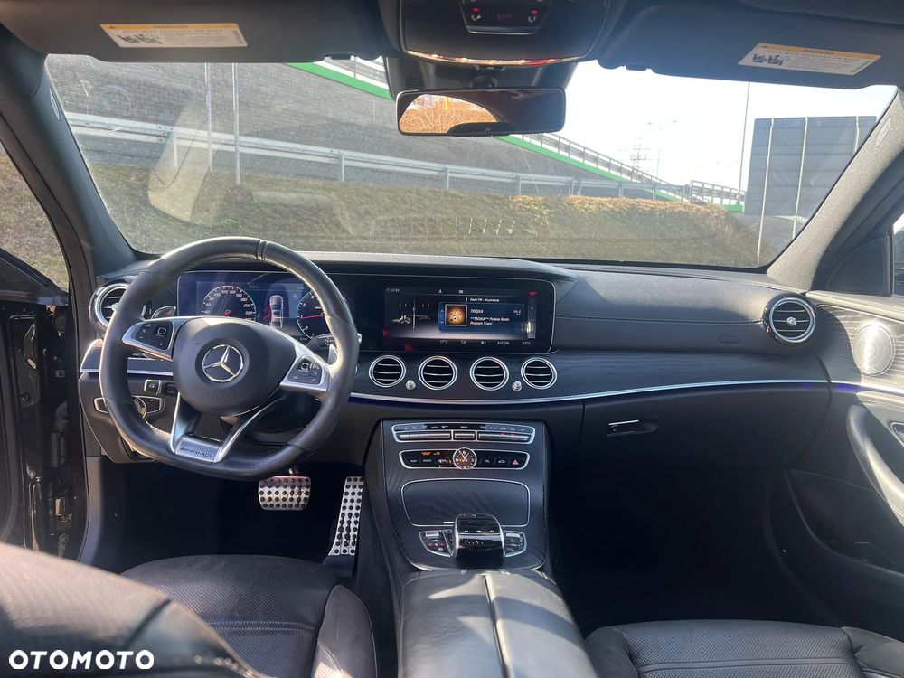 Mercedes-Benz Klasa E 43 AMG 4Matic 9G-TRONIC - 11