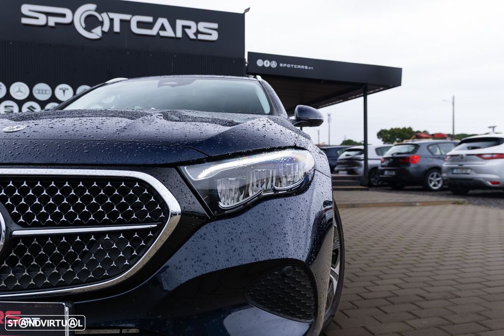 Mercedes-Benz E 300 - 4