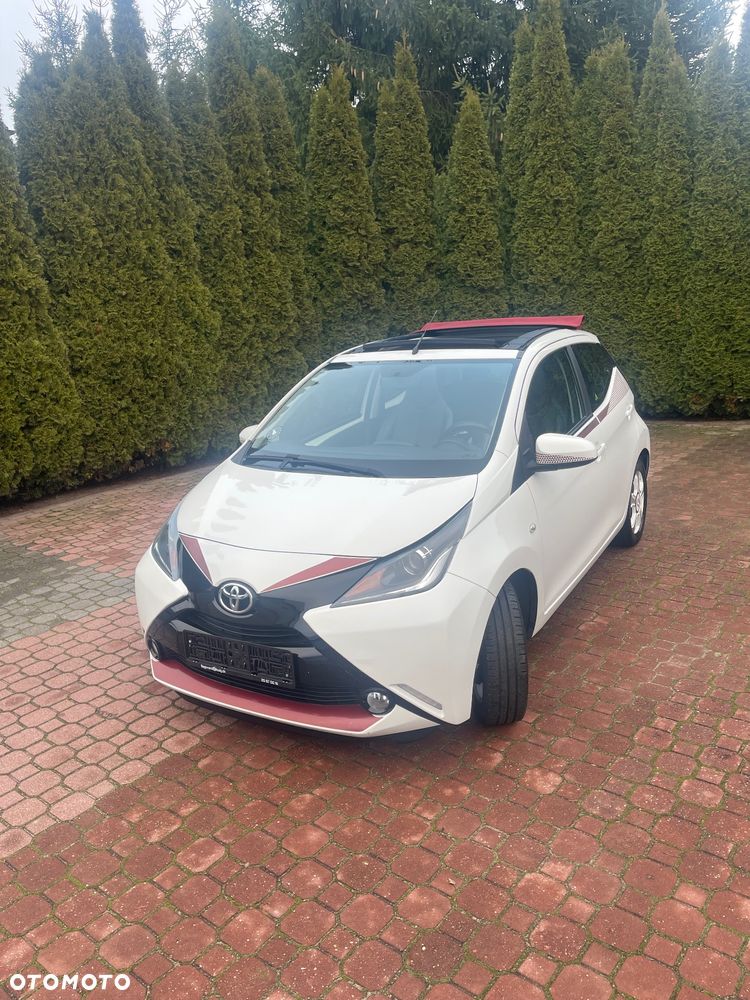 Toyota Aygo x-clusiv - 8