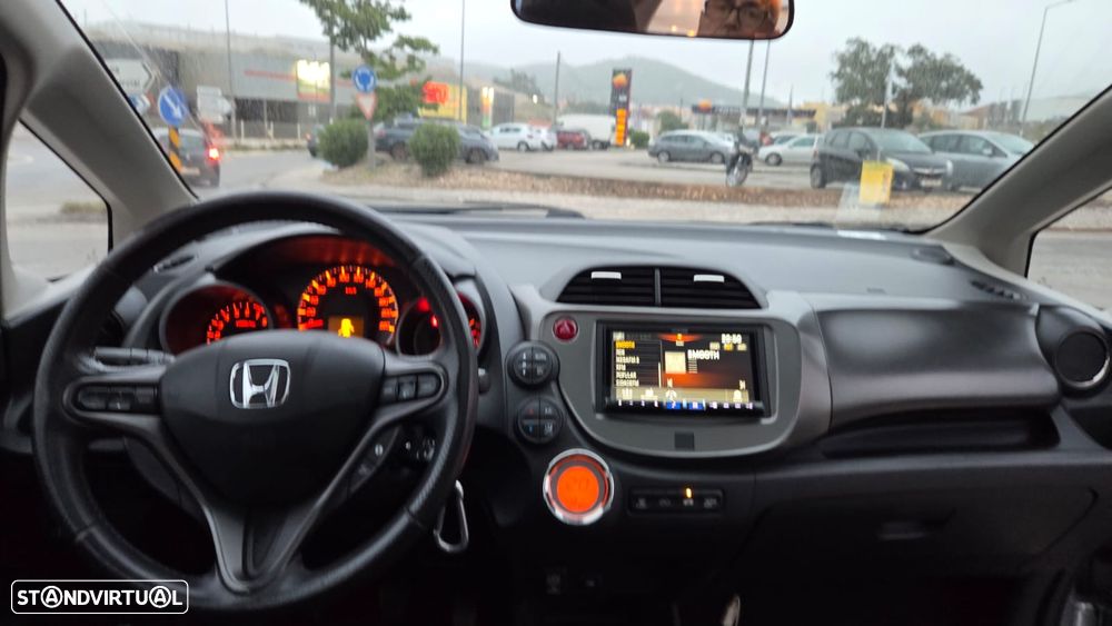 Honda Jazz 1.4 i-VTEC Executive - 14