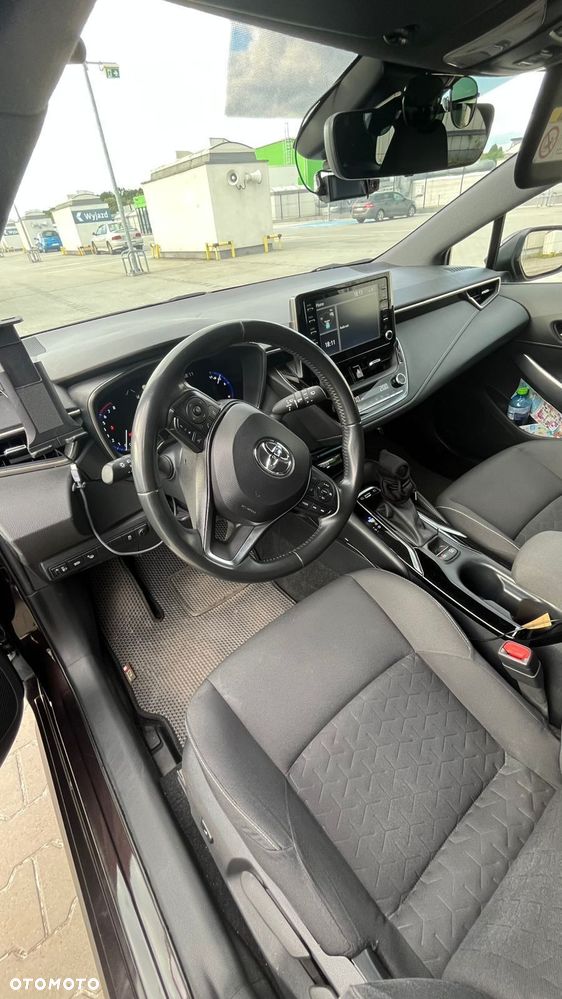 Toyota Corolla 2.0 Hybrid Comfort - 18