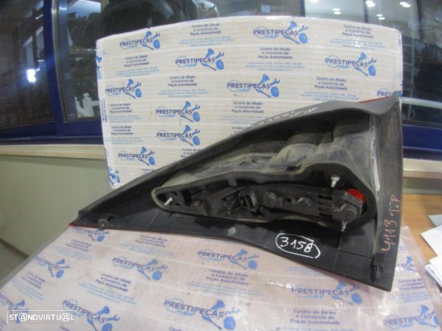 Farol Tras Stop3158 RENAULT MEGANE 2 2003 1.5DCI 80CV 5P CINZA DRT ORIGINAL Danificado - 4