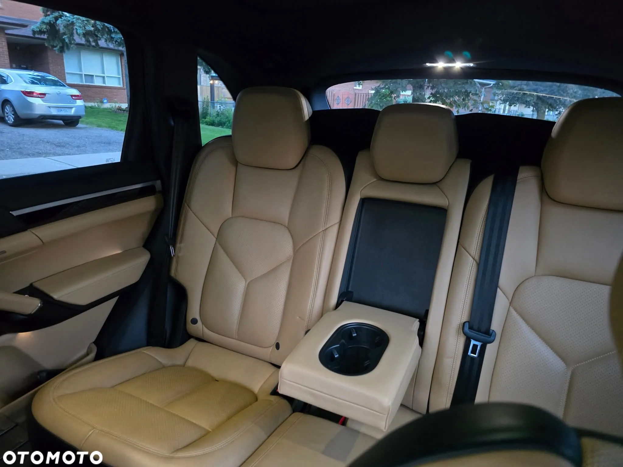 Porsche Cayenne - 8