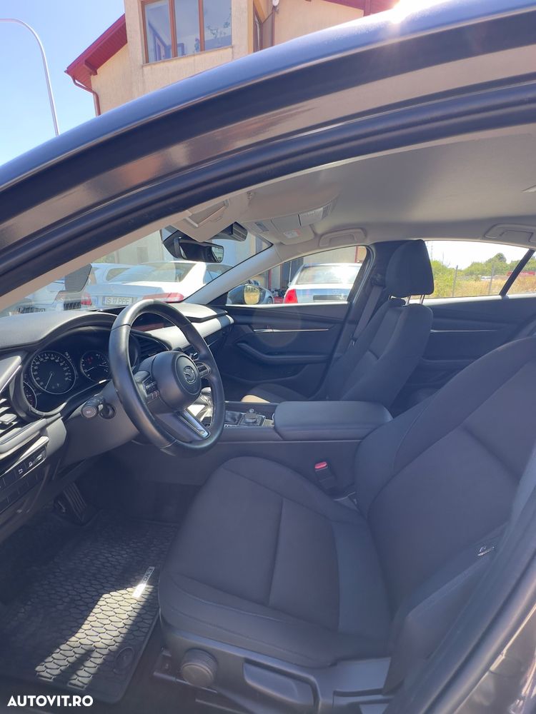 Mazda 3 e-Skyactiv G150 AT MHEV Exclusive-Line - 11