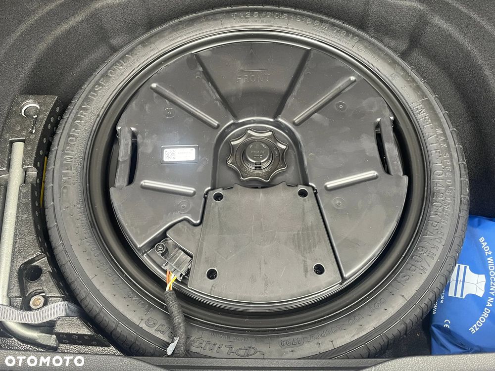 Volkswagen Golf 1.5 eTSI EVO Style DSG - 19