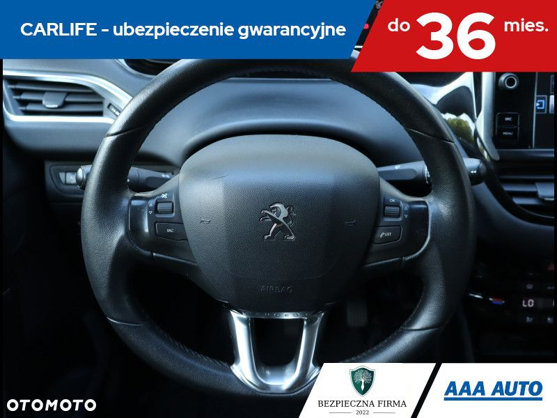 Peugeot 208 - 18