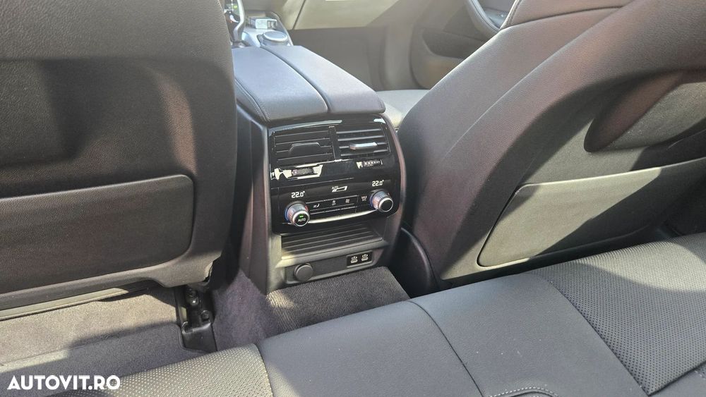 BMW Seria 5 520d AT MHEV - 27