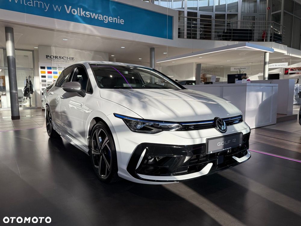 Volkswagen Golf - 6