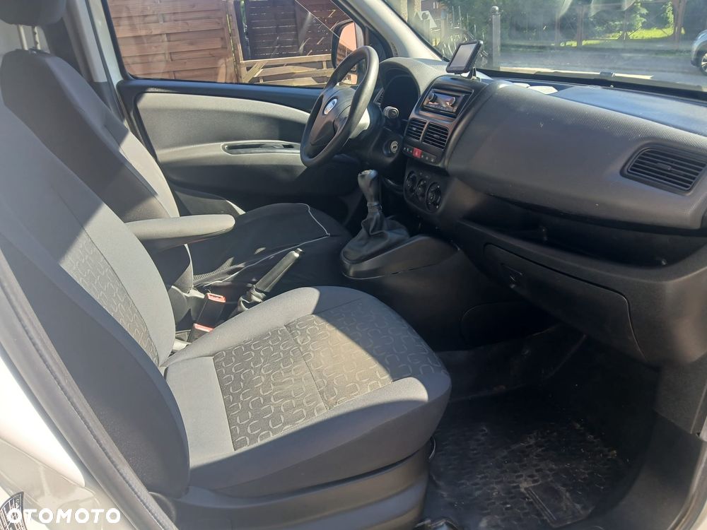 Fiat Doblo - 10