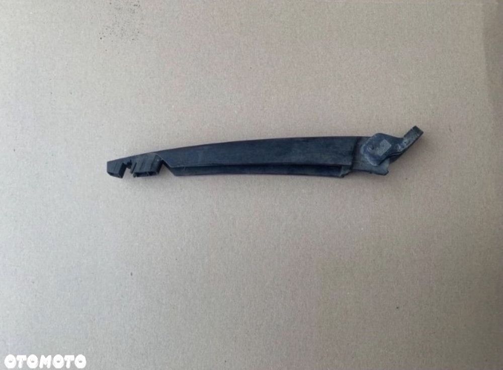 Ramię wycieraczki tył citroen c5 - 2