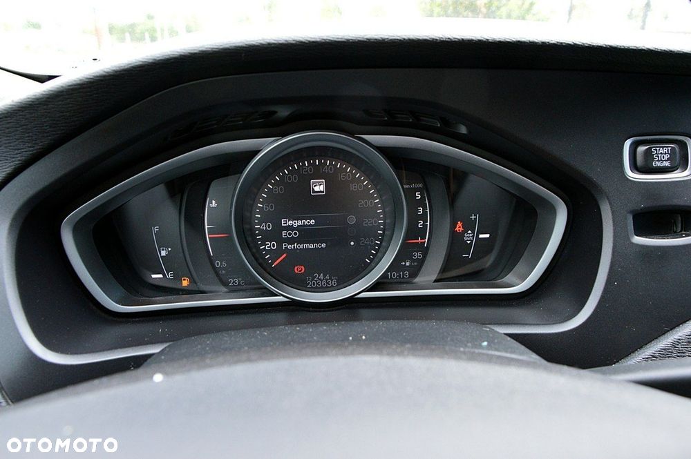 Volvo V40 - 33