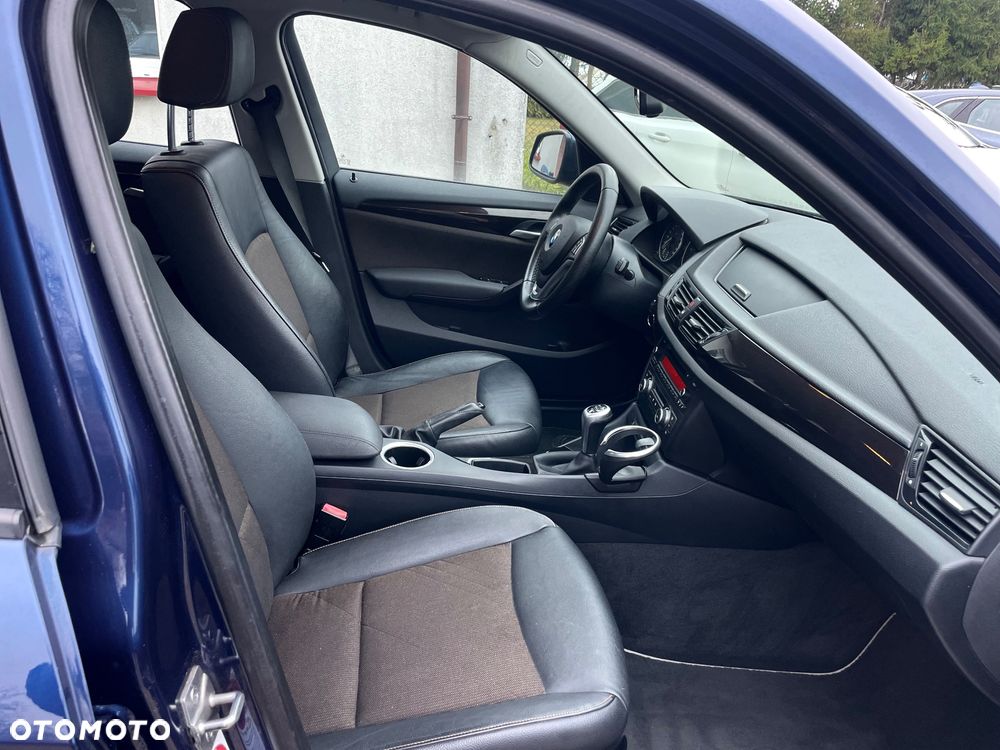 BMW X1 sDrive18d xLine - 14