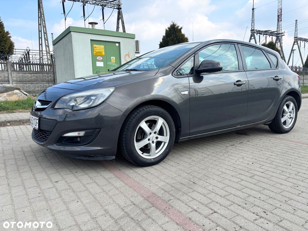 Opel Astra 1.6 Essentia - 11
