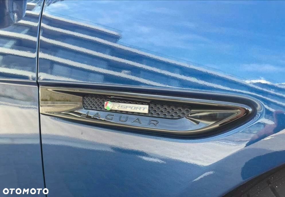 Jaguar XE E-Performance R-Sport - 12