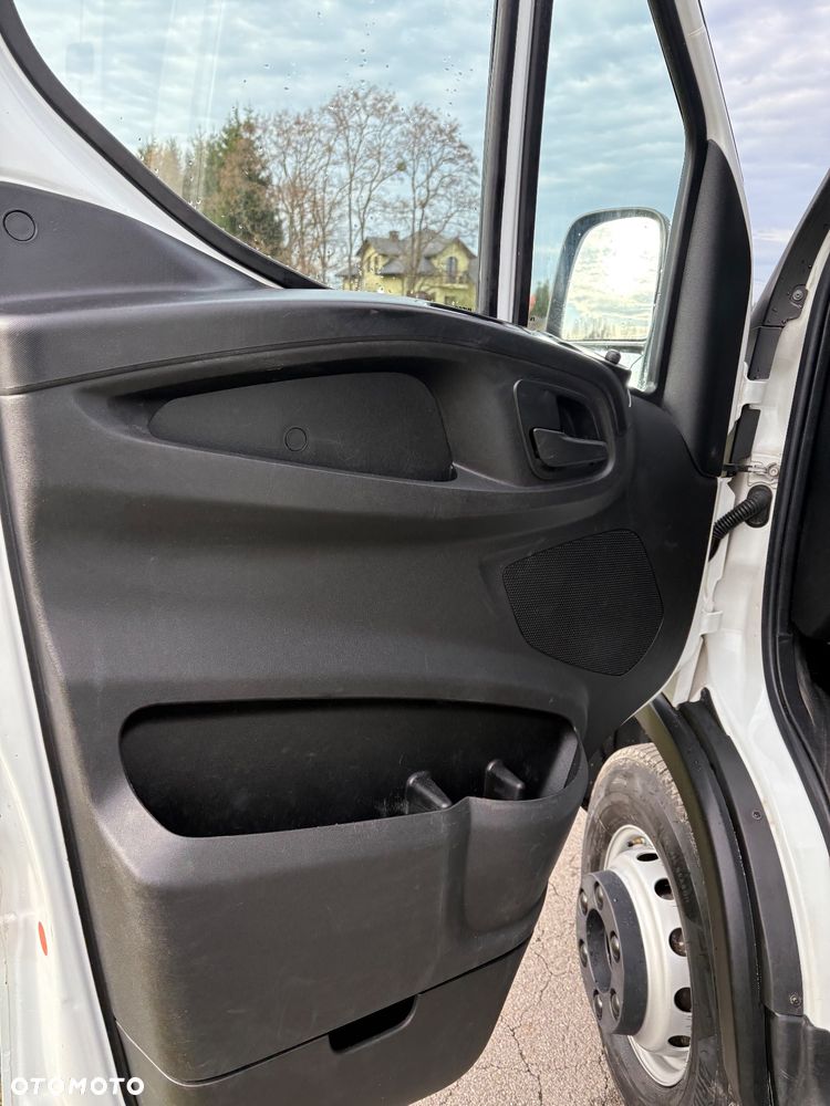 Iveco DAILY 70C17/Wywrot na 3strony/DMC 7000Kg/Żuraw/Klima/Super stan - 29
