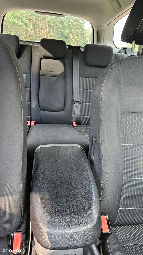 Ford Focus 1.6 TDCi DPF Titanium - 16