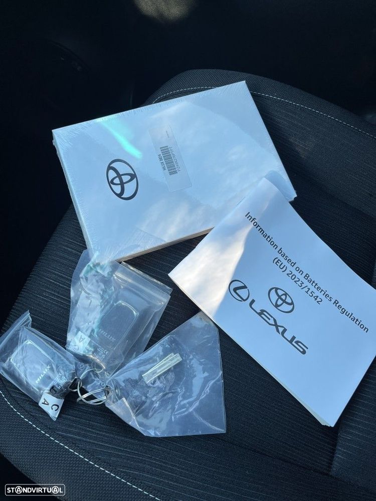 Toyota Hilux 2.4 D-4D 4WD CD CM Aut. - 21