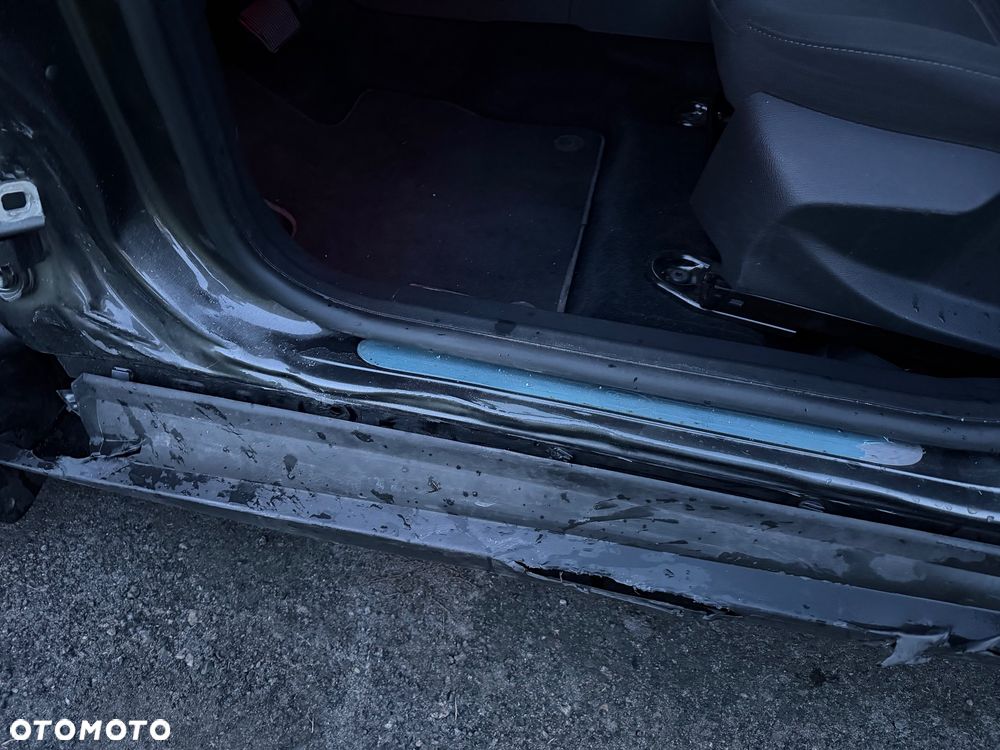 Ford Focus 1.0 EcoBoost STart-Stopp-System TITANIUM - 17