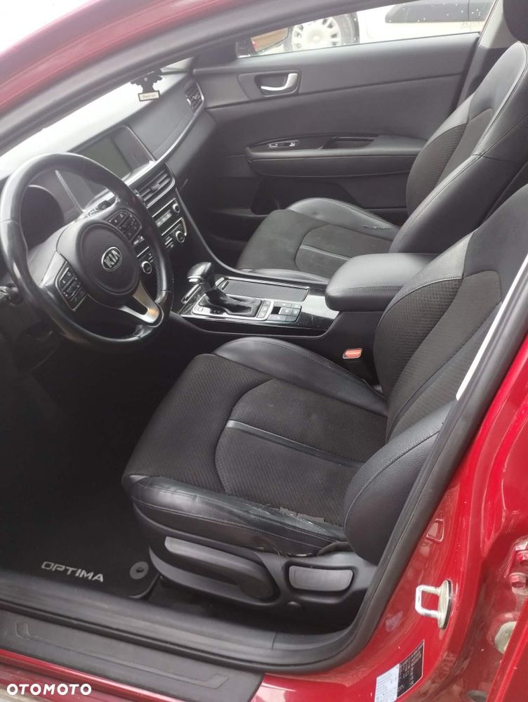 Kia Optima - 6