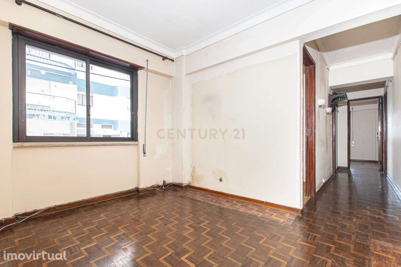 Oportunidade - T1 em Almada - Grande imagem: 3/21