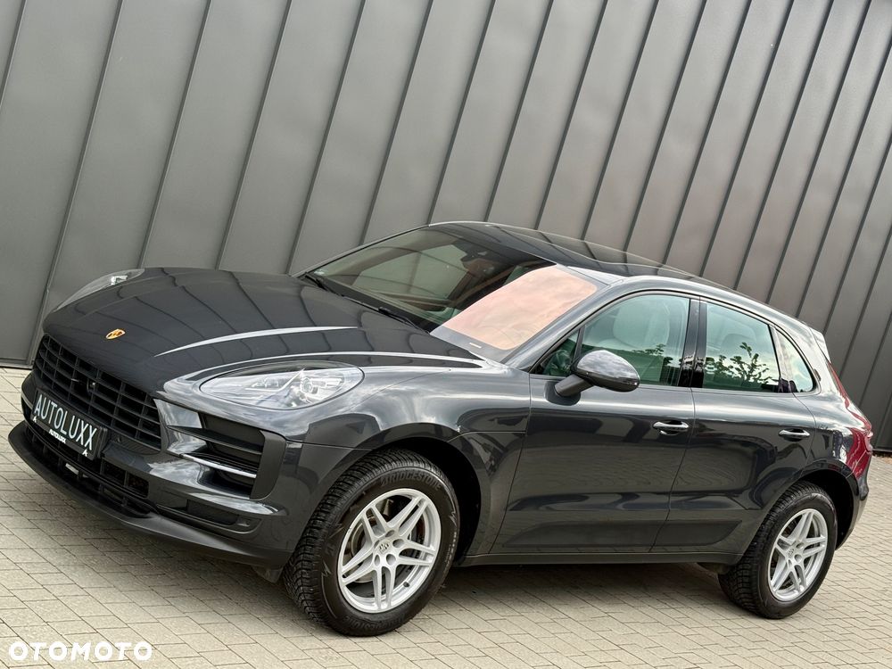 Porsche Macan - 40