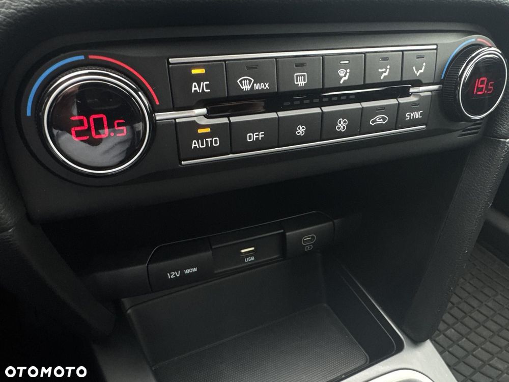 Kia Ceed 1.5 T-GDI M - 22