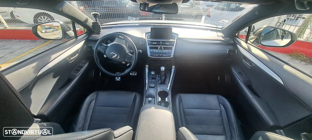 Lexus NX 300h F Sport 4WD - 3