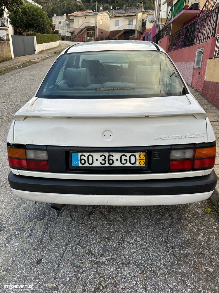 VW Passat 1.6 GL TD - 10