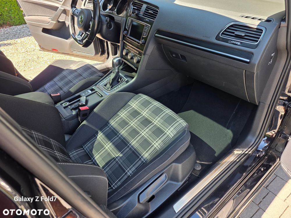 Volkswagen Golf GTD 2.0 TDI SCR DSG - 36