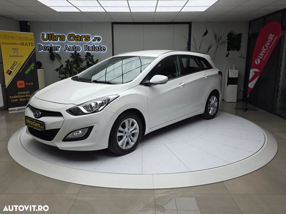 Hyundai i30 1.6 CRDI Automatik Style - 2