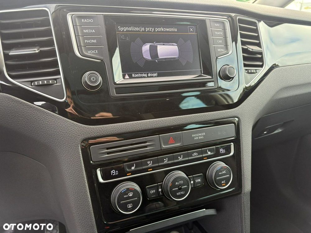 Volkswagen Golf Sportsvan 2.0 TDI (BlueMotion Technology) Highline - 23